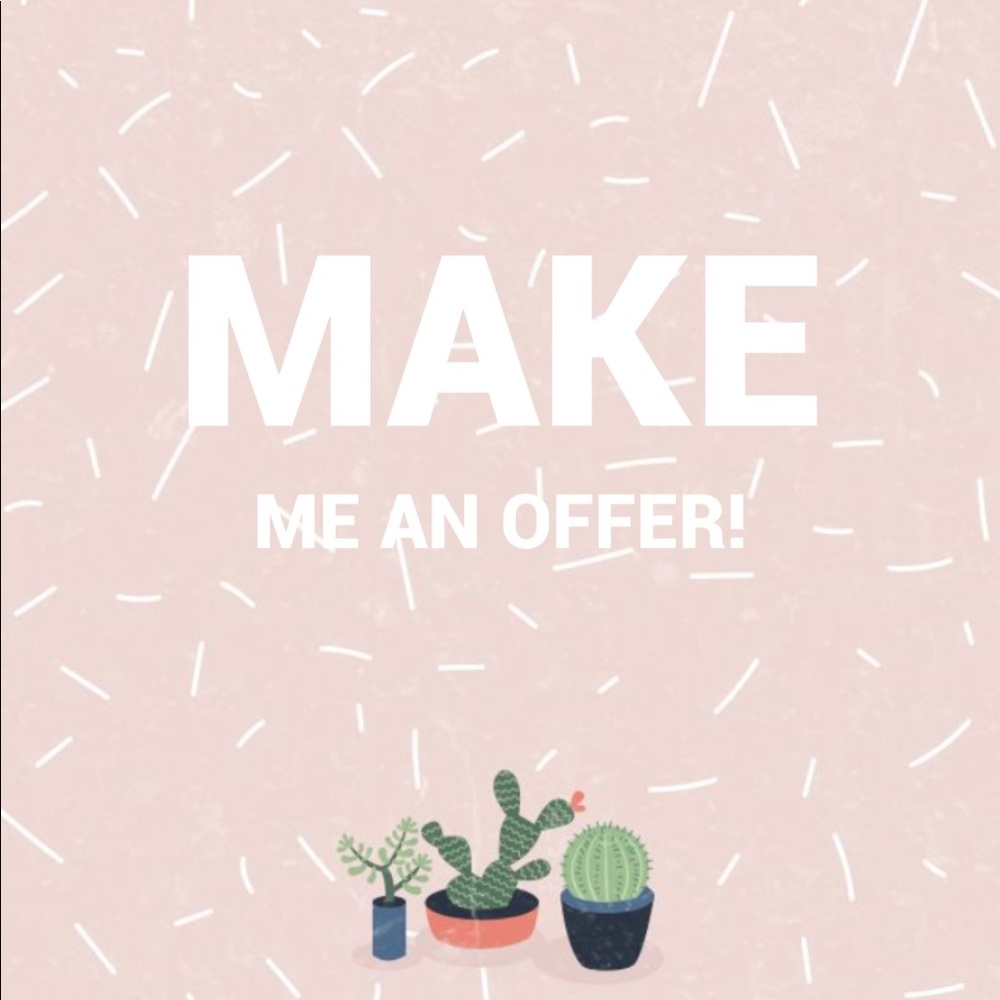 I accept reasonable offers! 💕💕💕
